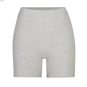 SKIMS Grey shorts